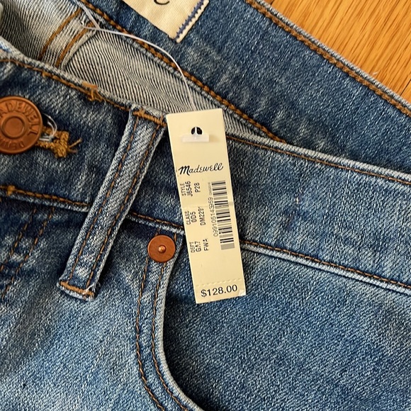 Madeqell NWT jeans - Picture 5 of 6